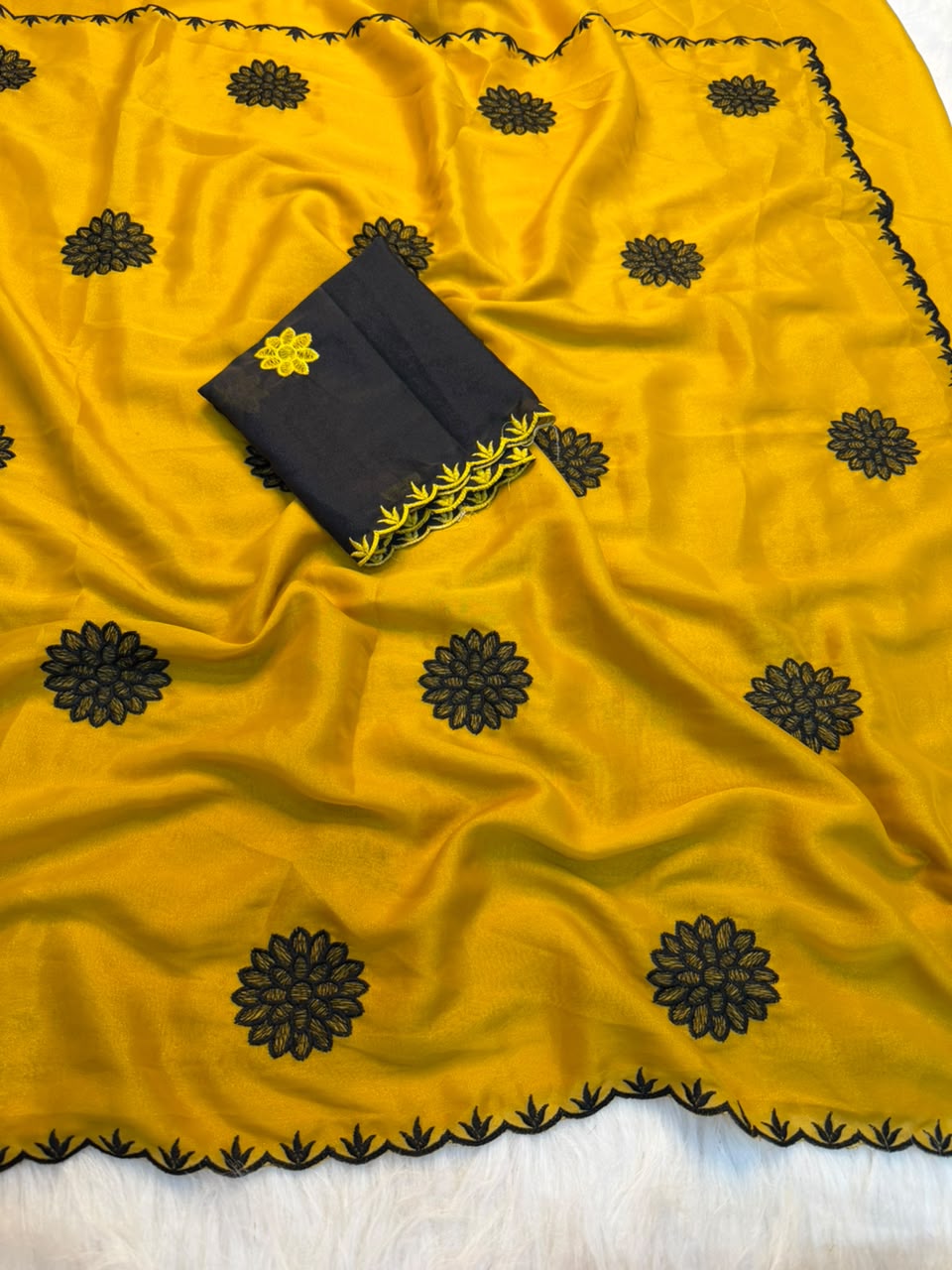 Marvellous Party Wear Pure Soft Rangoli Silk Embroidery Thread Work Designer Saree With Blissful Blouse