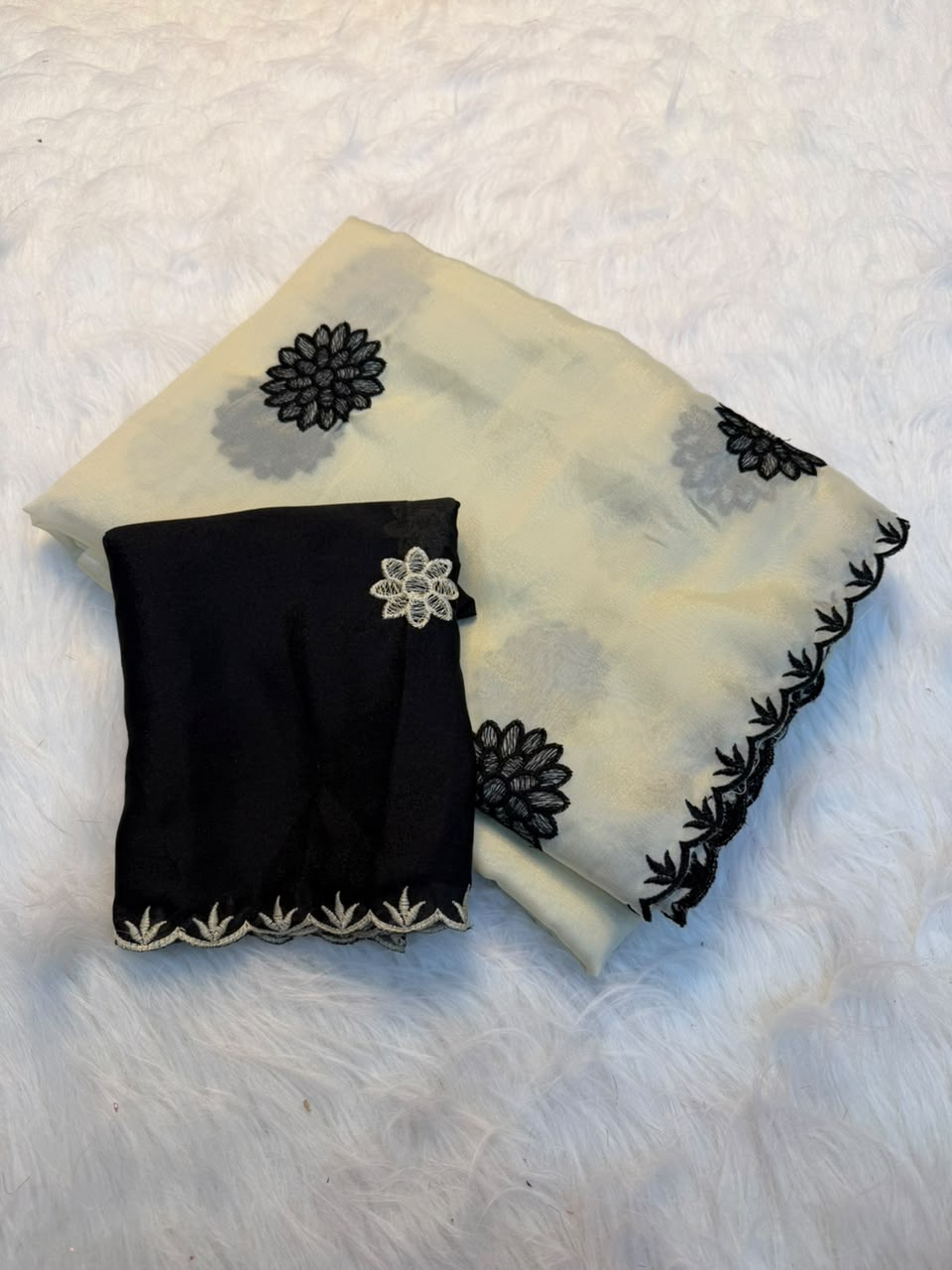 Marvellous Party Wear Pure Soft Rangoli Silk Embroidery Thread Work Designer Saree With Blissful Blouse