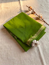 Load image into Gallery viewer, Adorable Function Wear Pure Silk Rich Pallu Fancy Saree With Blouse Piece
