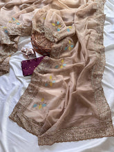 Load image into Gallery viewer, Impressive Wedding Wear Soft Crunchy Silk Embroidery Thread Work Saree With Contrast Blouse Piece

