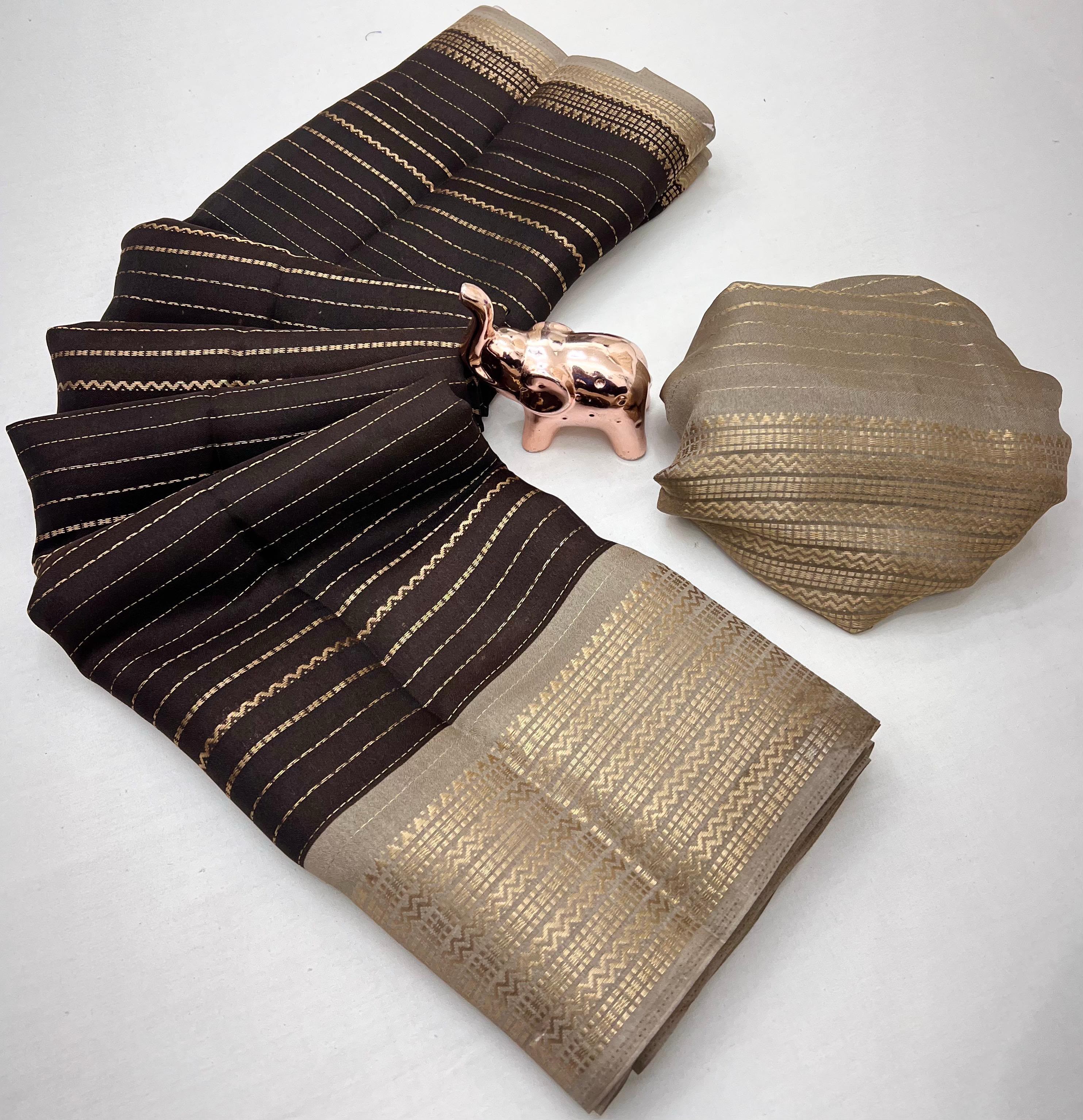 Graceful Party Wear Soft Silk Jacquard Weaving Work Rich Pallu Fancy Saree With Blouse Piece