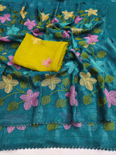 Load image into Gallery viewer, Delightful Festive Wear Viscose Crunchy Silk Embroidery Thread n Siroski Work Fancy Saree With Contrast Blouse Piece
