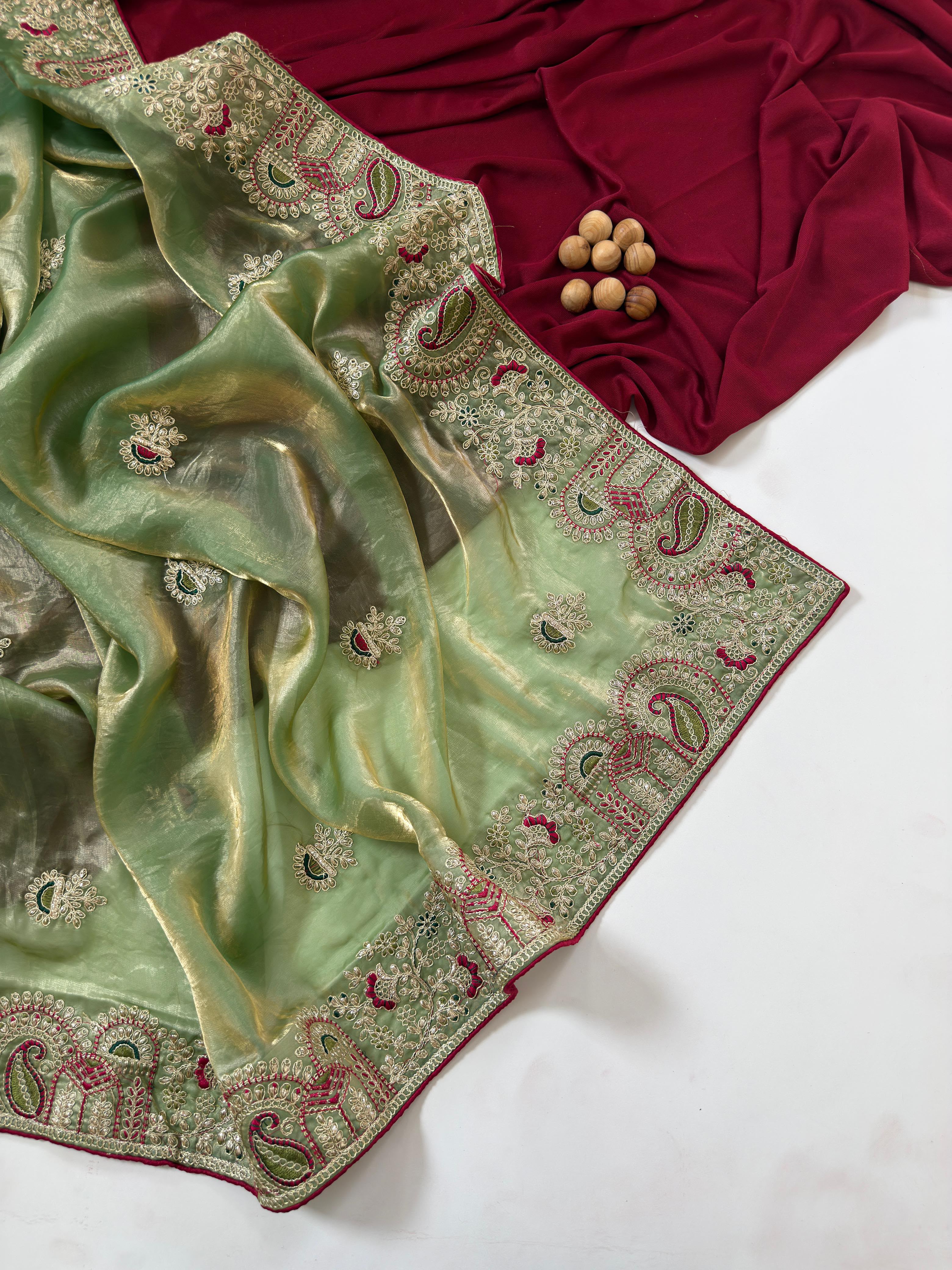 Contemporary Wedding Wear Silk Embroidery n Thread Work Border Fancy Saree With Blissful Blouse Piece
