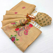 Load image into Gallery viewer, Innovative Function Wear Tissue Silk Digital Print Fancy Saree With Blouse Piece

