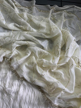Load image into Gallery viewer, Entrancing Wedding Wear Georgette Gotapatti Work Fancy Saree With Blouse Piece
