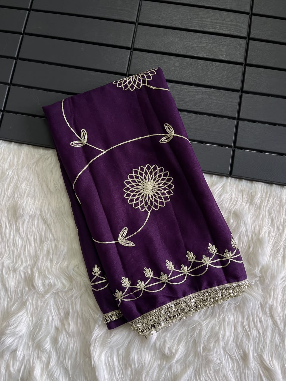 Dazzling Party Wear Georgette Gotapatti Work Designer Saree With Blouse Piece