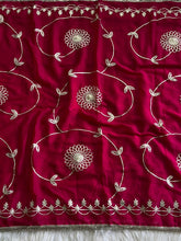 Load image into Gallery viewer, Dazzling Party Wear Georgette Gotapatti Work Designer Saree With Blouse Piece
