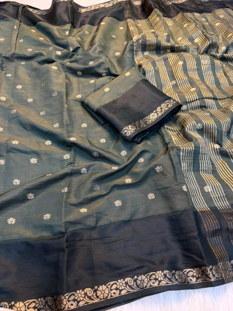 Incredible Function Wear Soft Tussar Silk Jacquard Weaving Work Rich Pallu Fancy Saree With Blouse Piece