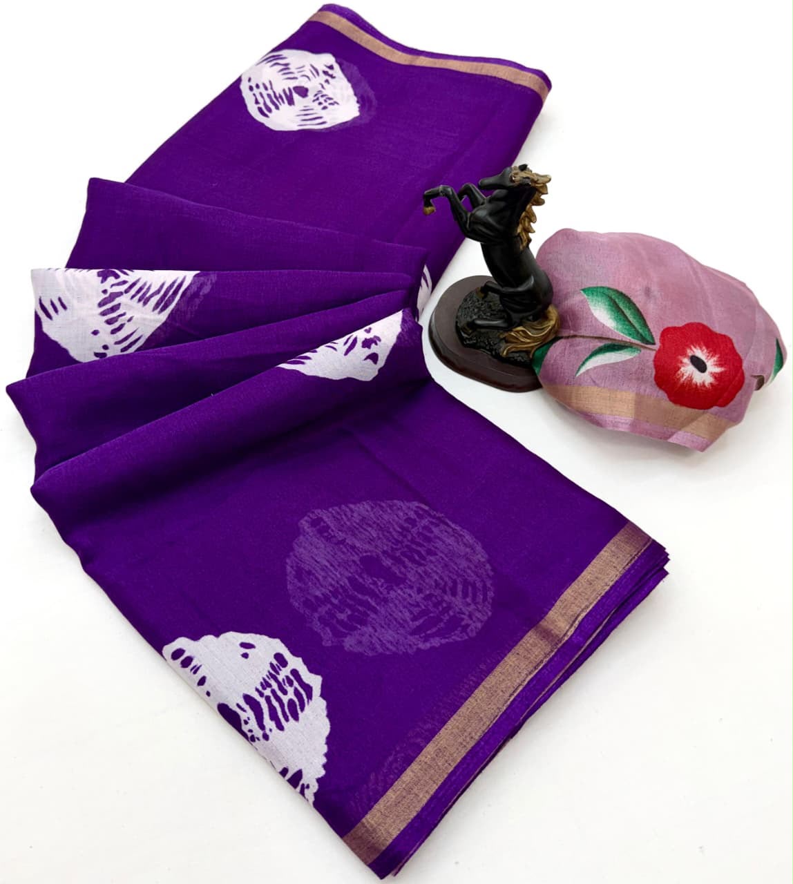 Entrancing Function Wear Soft Silk Floral Print Jacquard Border Rich Pallu Fancy SareeWith Contrast Blouse Piece