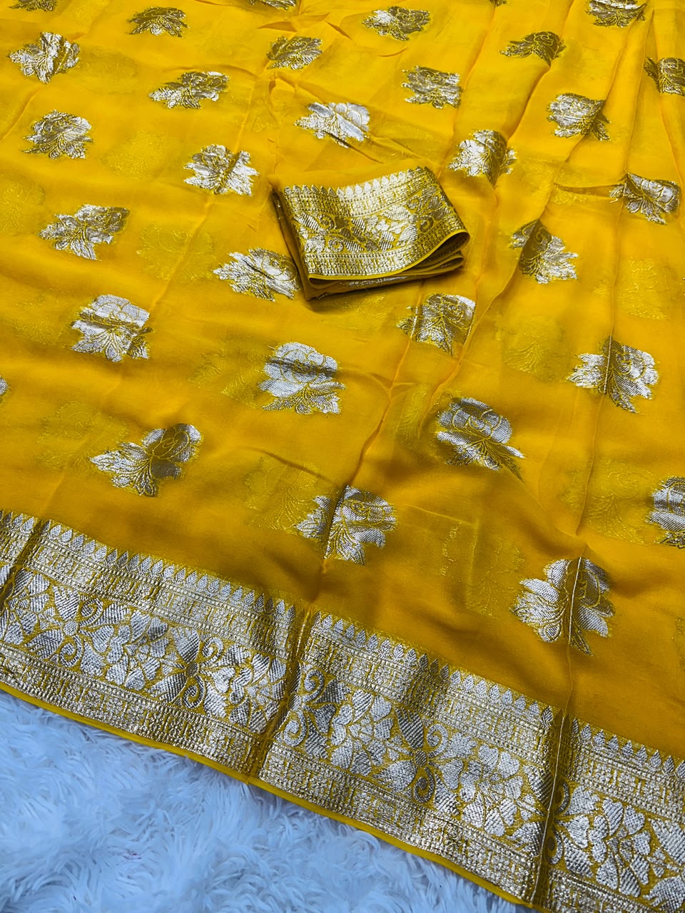 Gorgeous Function Wear Viscose Georgette Jacquard Zari Work Saree With Blouse Piece