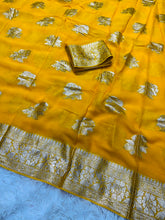 Load image into Gallery viewer, Gorgeous Function Wear Viscose Georgette Jacquard Zari Work Saree With Blouse Piece
