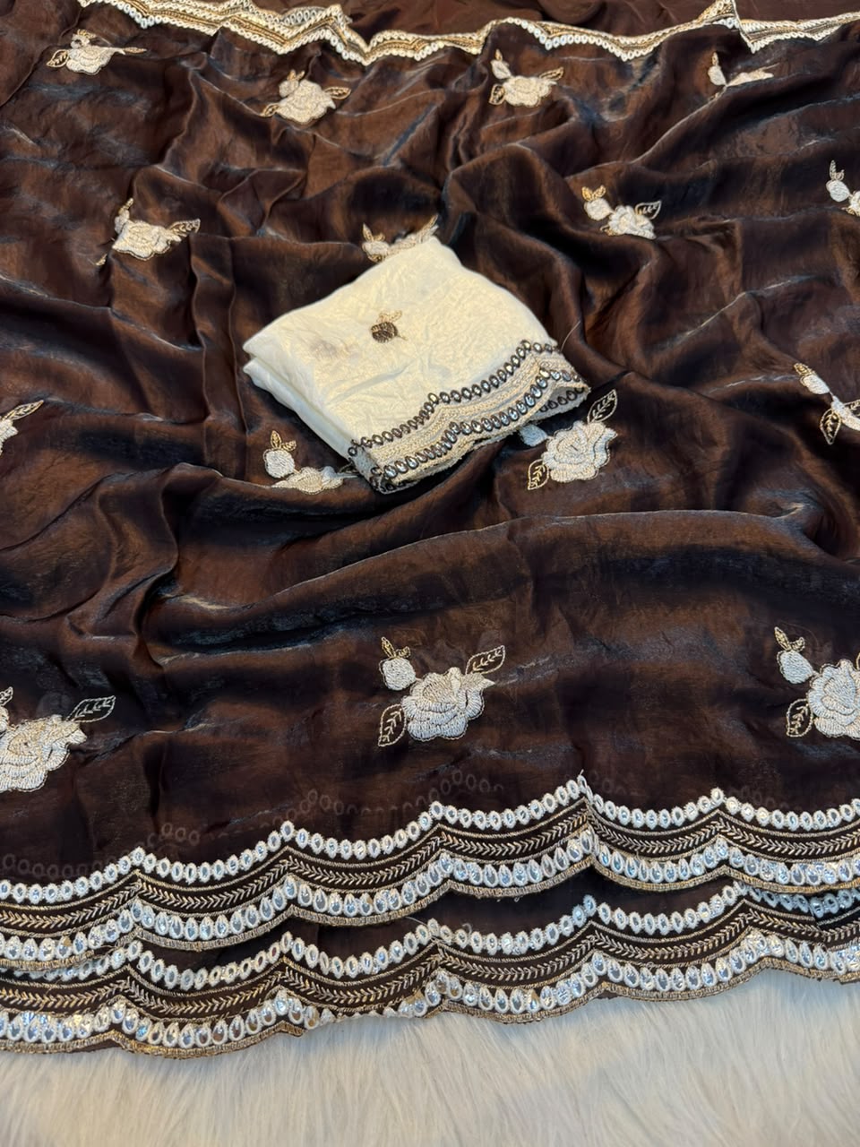 Incomparable Party Wear Pure Silk Embroidery n Thread Work Designer Saree With Contrast Blouse Piece