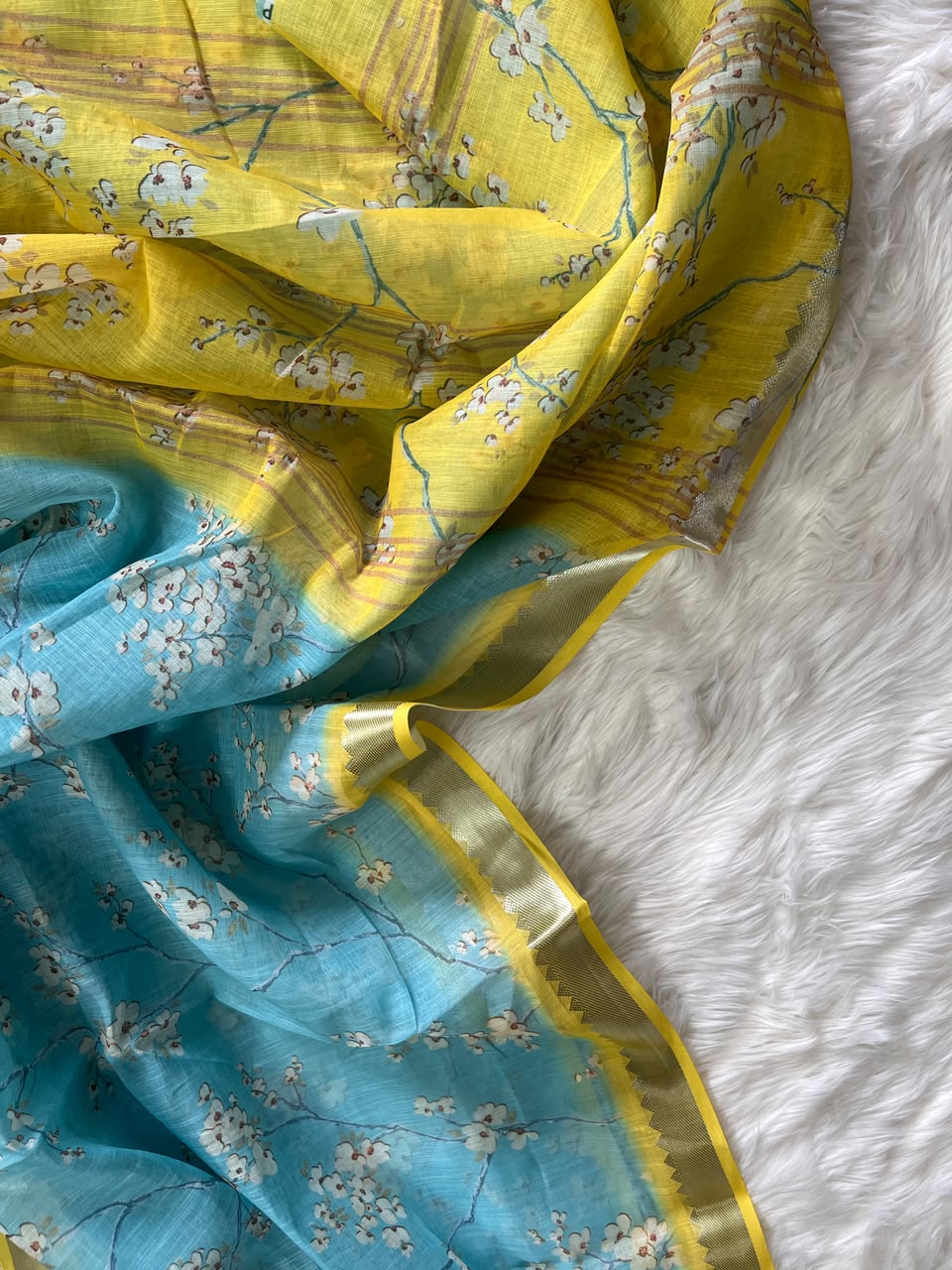 Traditional Function Wear Linen Cotton Print n Zari Border Fancy Saree With Blouse Piece