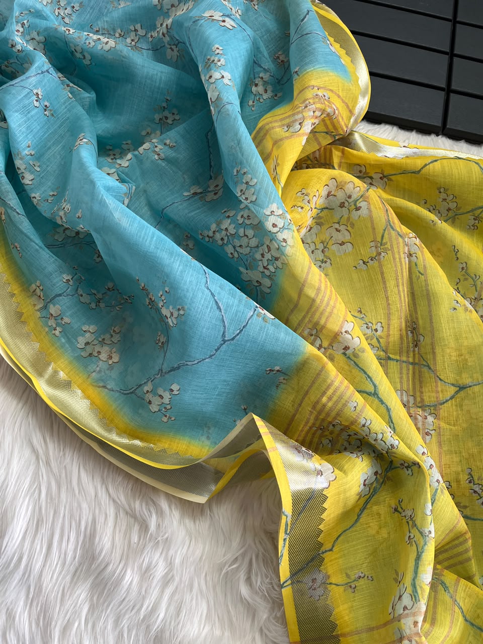 Traditional Function Wear Linen Cotton Print n Zari Border Fancy Saree With Blouse Piece