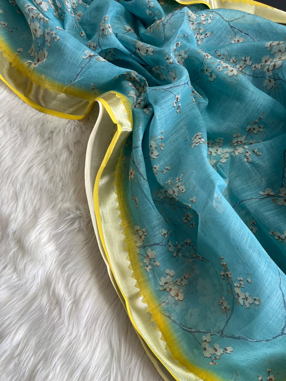Traditional Function Wear Linen Cotton Print n Zari Border Fancy Saree With Blouse Piece
