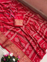 Load image into Gallery viewer, Incomparable Festive Wear Silk Jacquard Weaving Border n Rich Pallu Designer  Saree With Blouse Piece

