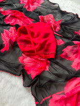 Load image into Gallery viewer, Stunning Festive Wear Soft Georgette Floral Print Designer Saree With Blouse Piece
