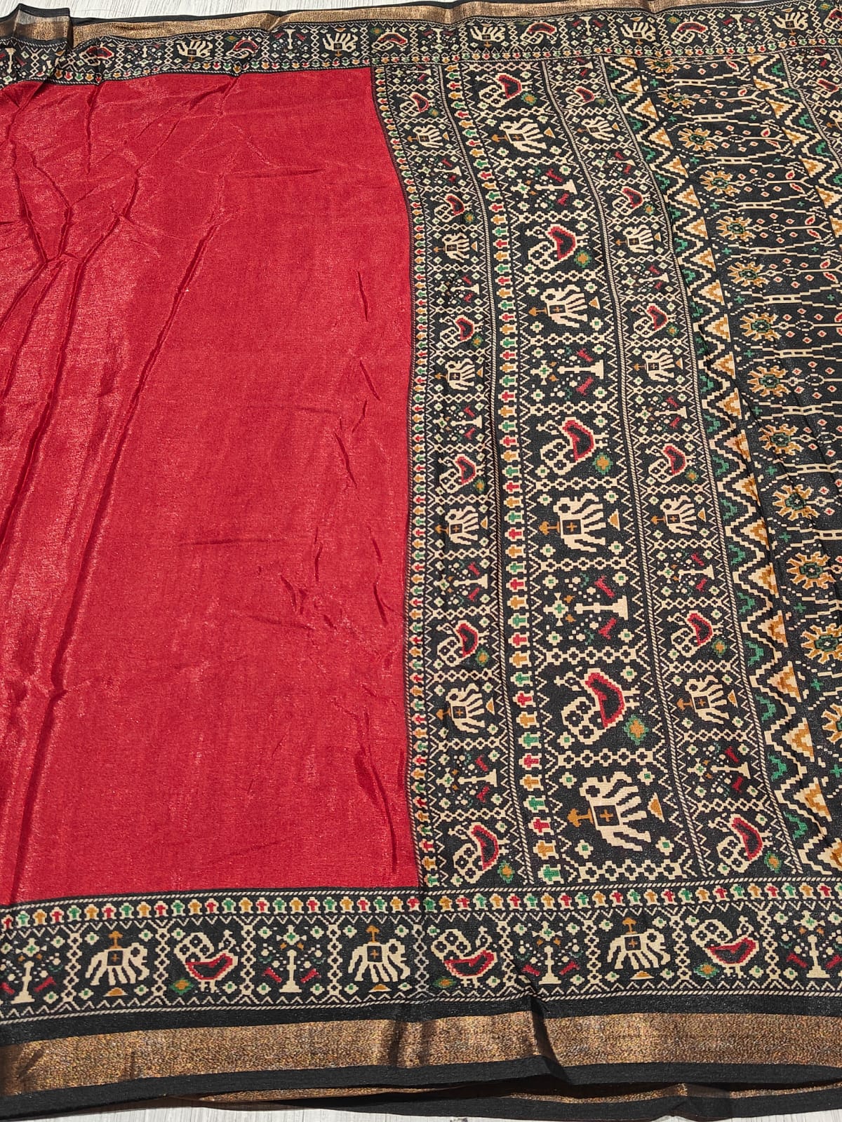 New Party Wear Dola Silk Print Design Saree With Blouse Piece