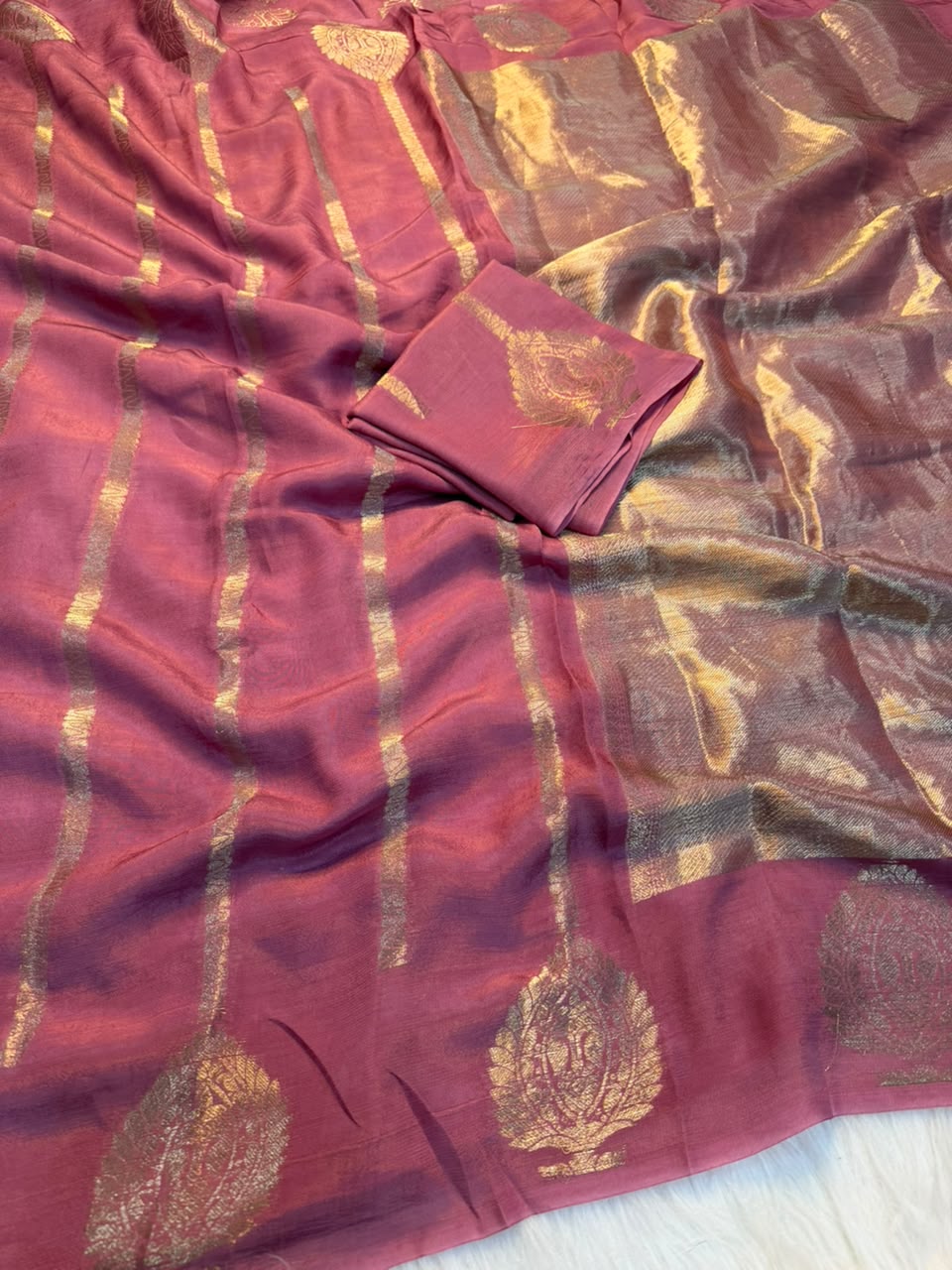 Adorning Wedding Wear Pure Viscose Dola Silk Jacquard Zari Weaving Work Fancy Designer Saree For Ocassion