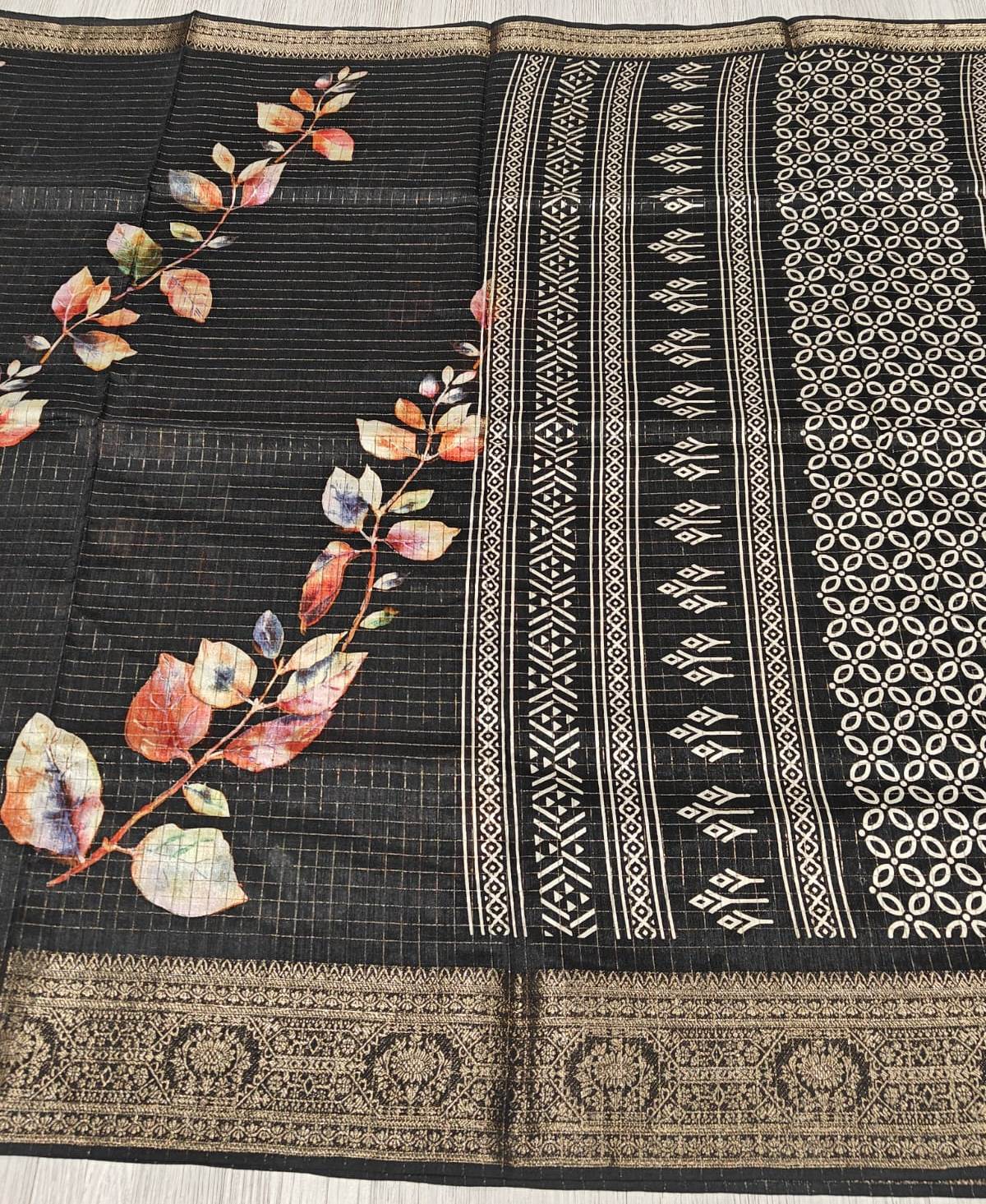 New Party Wear Pure Soft Silk Zari Border Print Fancy Designer Saree