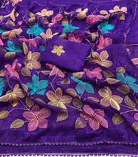 Load image into Gallery viewer, Confounding Festive Wear Crunchy Crush Embroidery Thread Work Lace Border Siroski Designer Saree With Blouse Piece
