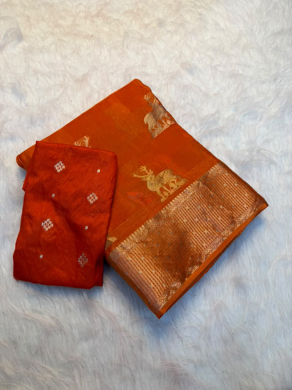 Traditional Function Wear Soft Viscose Crape Silk Jacquard Border Rich Pallu Fancy Saree With Blouse Piece