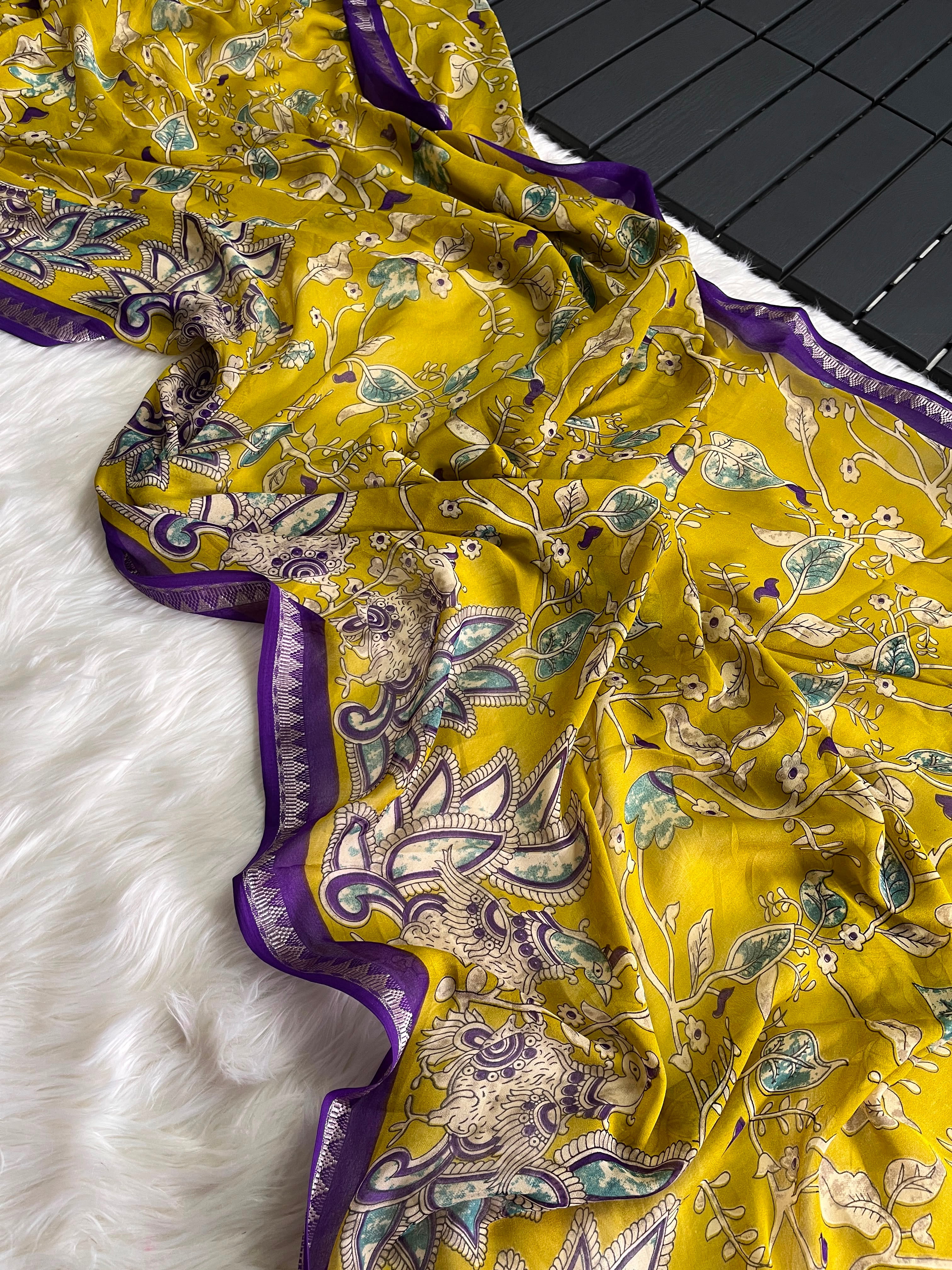Alverina Festive Wear Pure Soft Georgette Jacquard Border Rich Pallu Print Design Saree With Blouse Piece