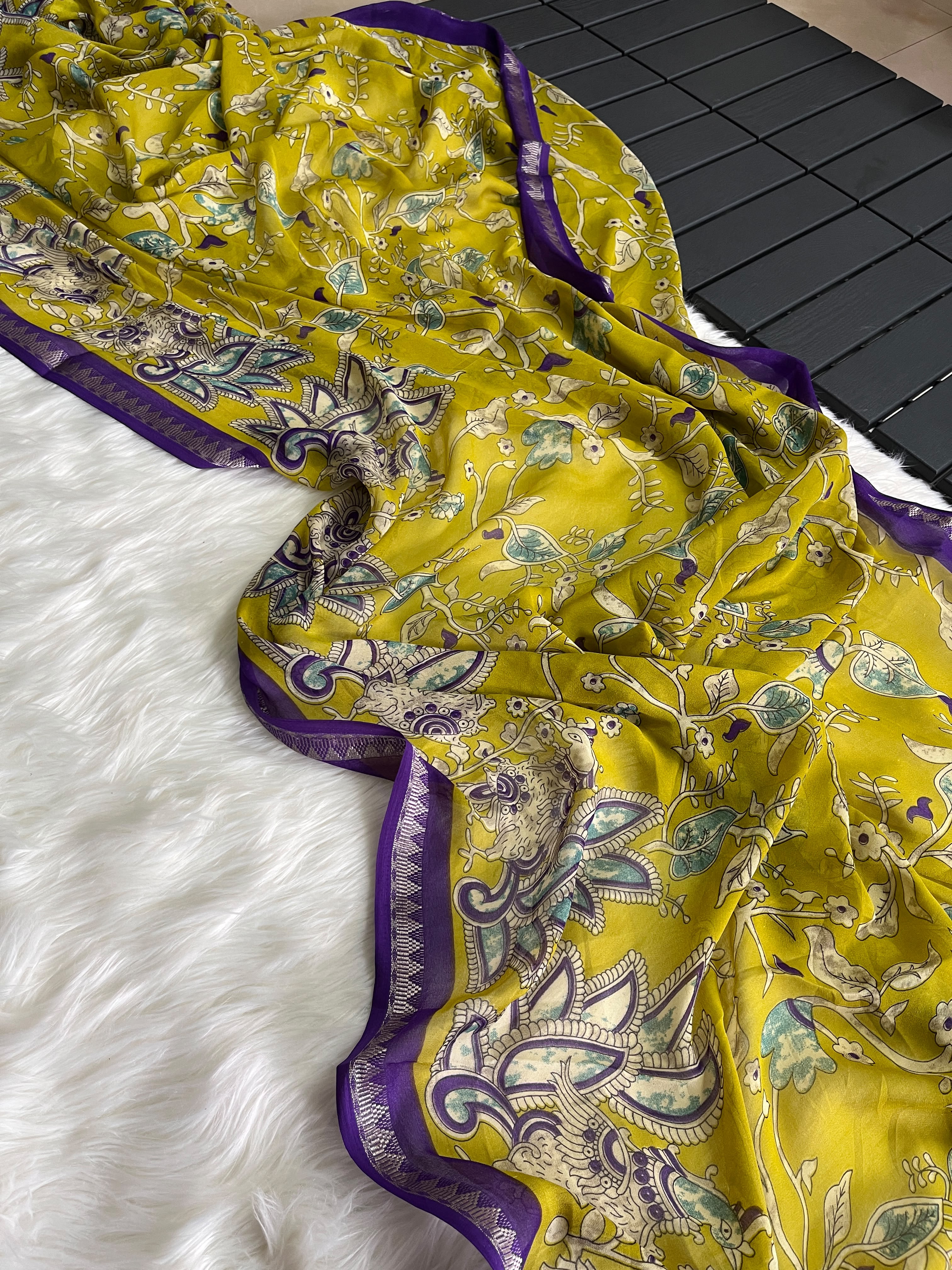 Alverina Festive Wear Pure Soft Georgette Jacquard Border Rich Pallu Print Design Saree With Blouse Piece