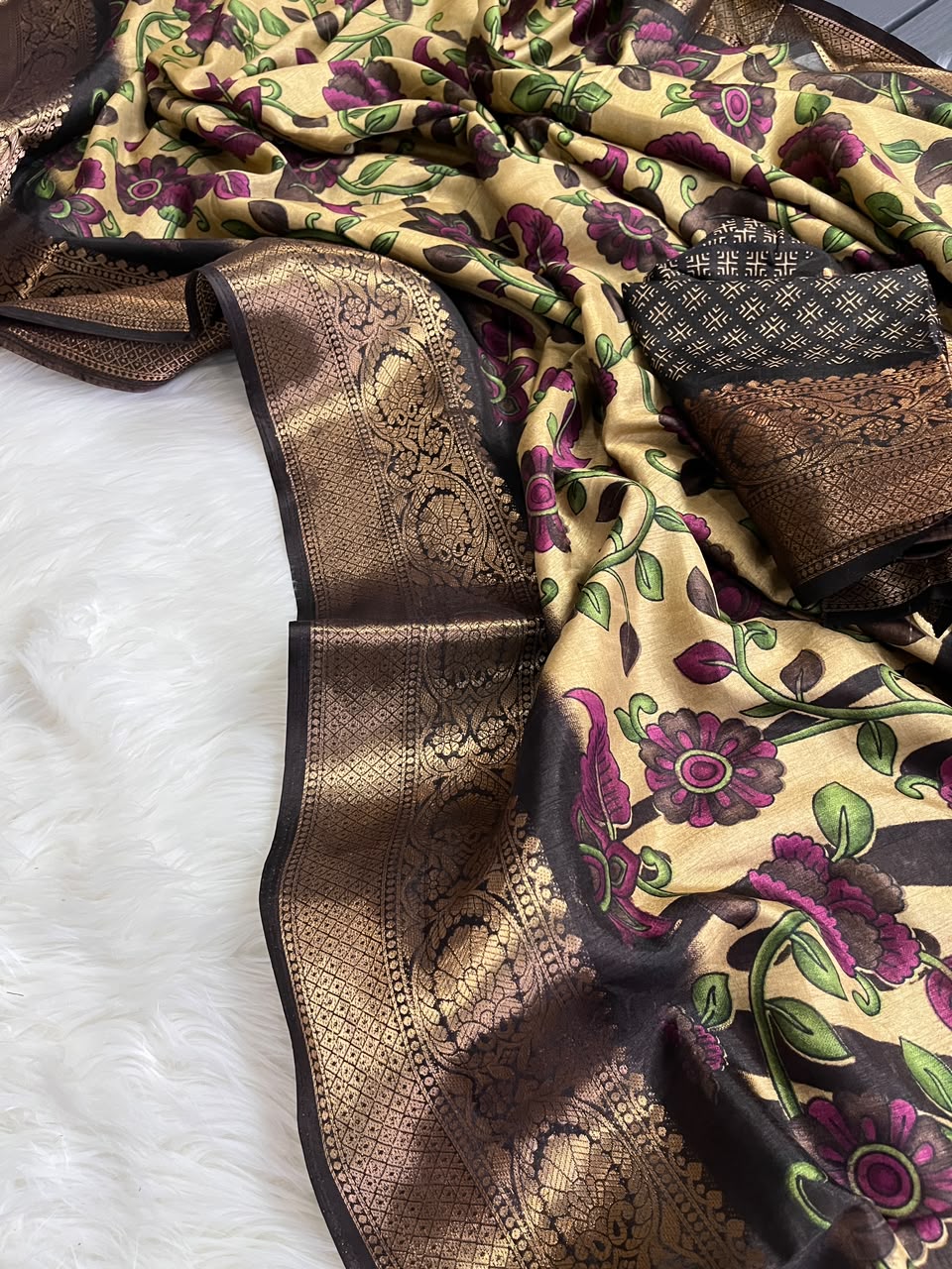 Splendiferous Festive Wear Soft Dola Silk Kalamkari Print Jacquard Zari Border Saree With Blissfull Blouse Piece