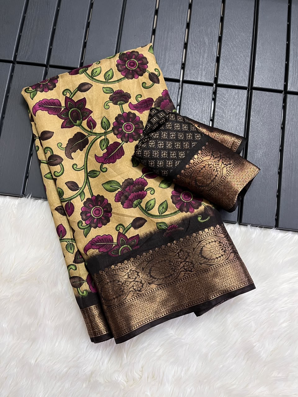Splendiferous Festive Wear Soft Dola Silk Kalamkari Print Jacquard Zari Border Saree With Blissfull Blouse Piece