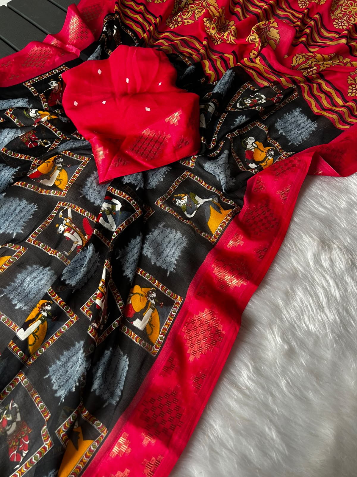Desiring Function Wear Viscose Silk Kalamkari Print Zari Weaving Border Saree With Blissfull Blouse Piece