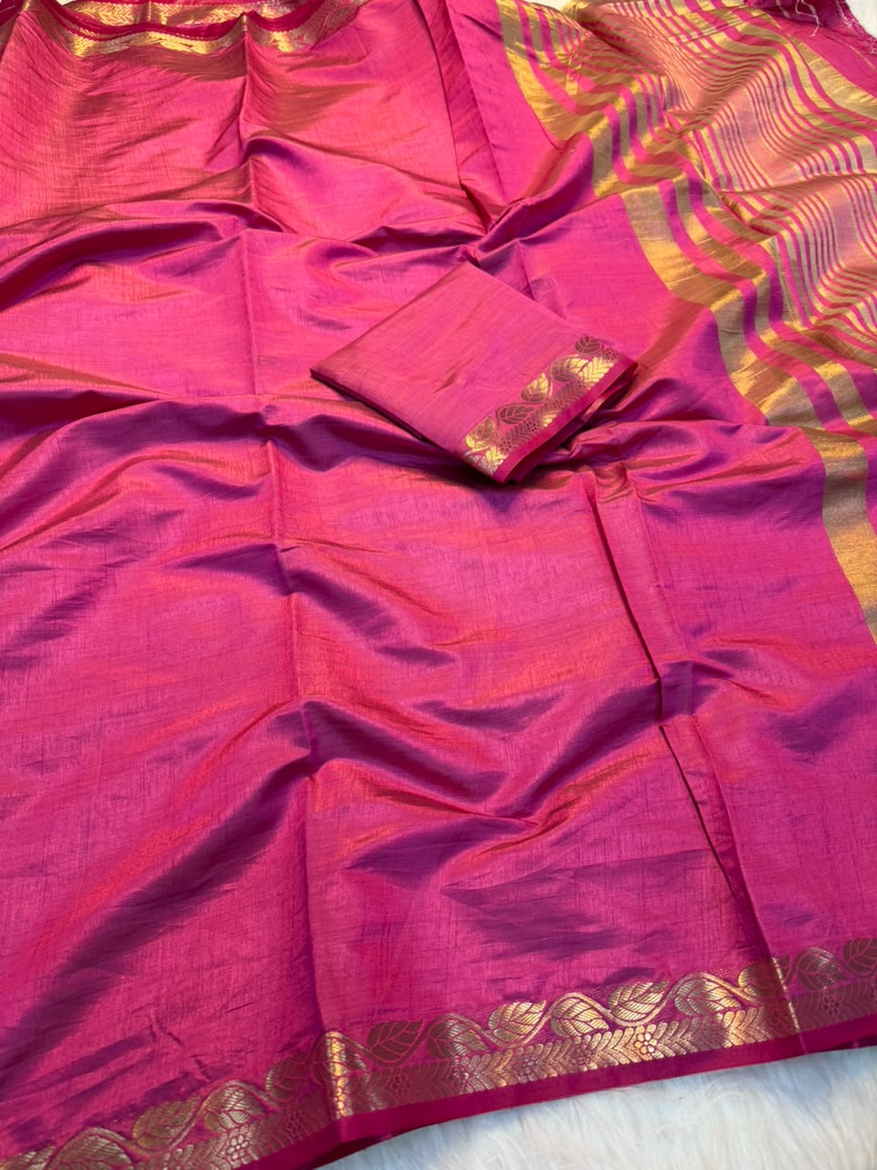 Marvellous Party Wear Soft Tussar Silk Jacquard Weaving Work Rich Pallu Fancy Saree With Blouse Piece