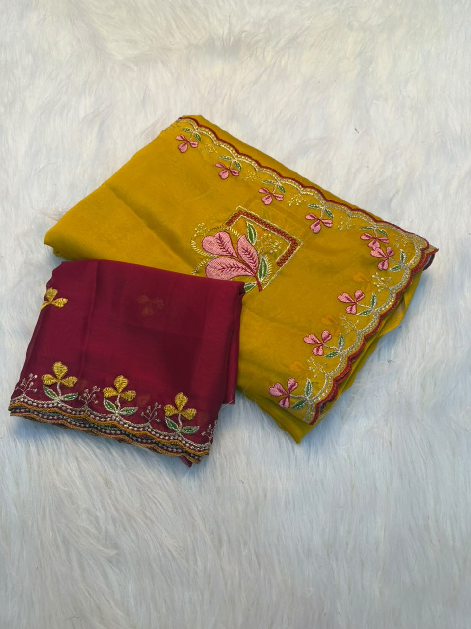 Glamorous Party Wear Soft Rangoli Silk Embriodery n Thread Work Fancy Saree With Contrast Blouse Piece