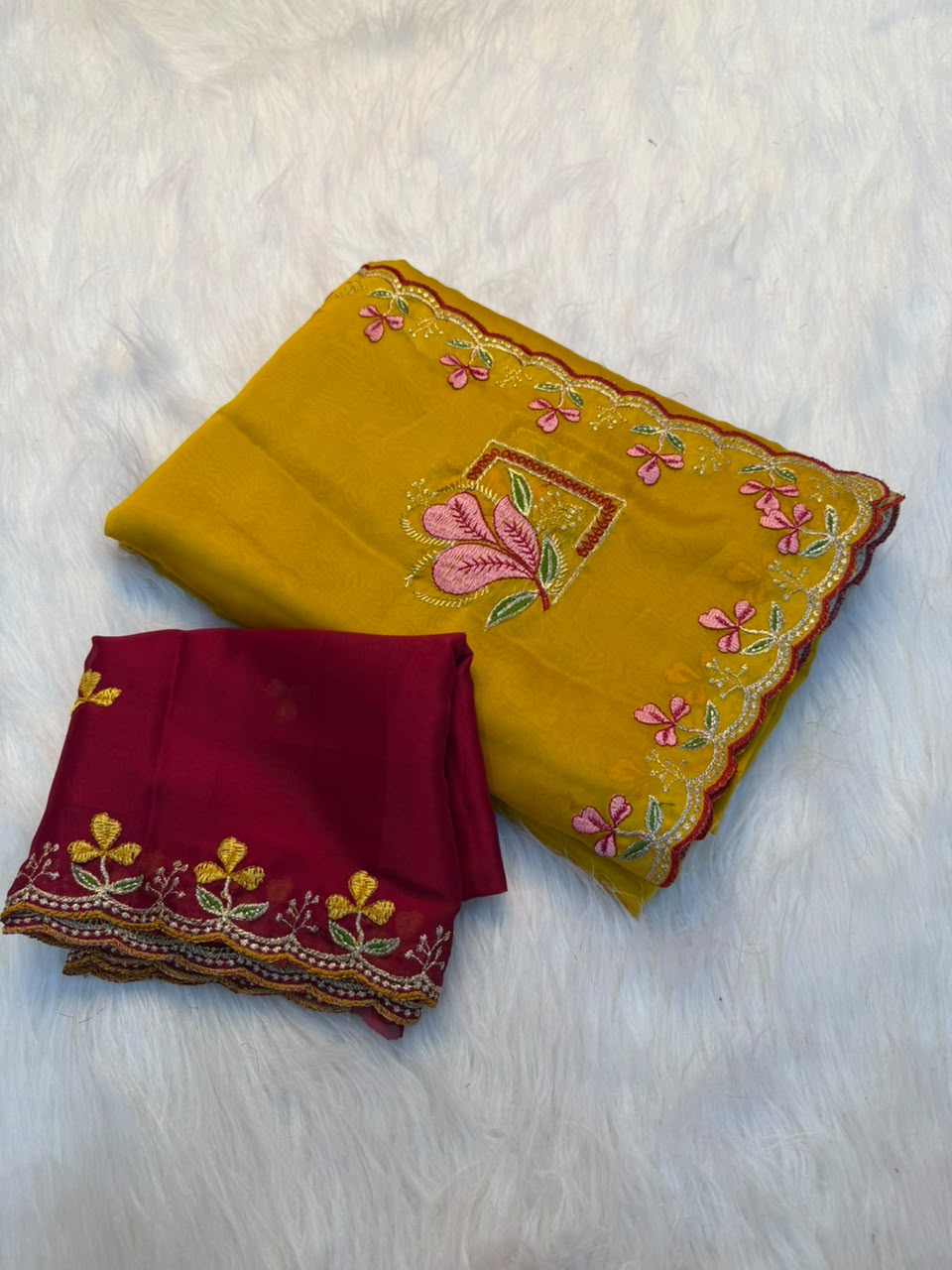 Glamorous Party Wear Soft Rangoli Silk Embriodery n Thread Work Fancy Saree With Contrast Blouse Piece