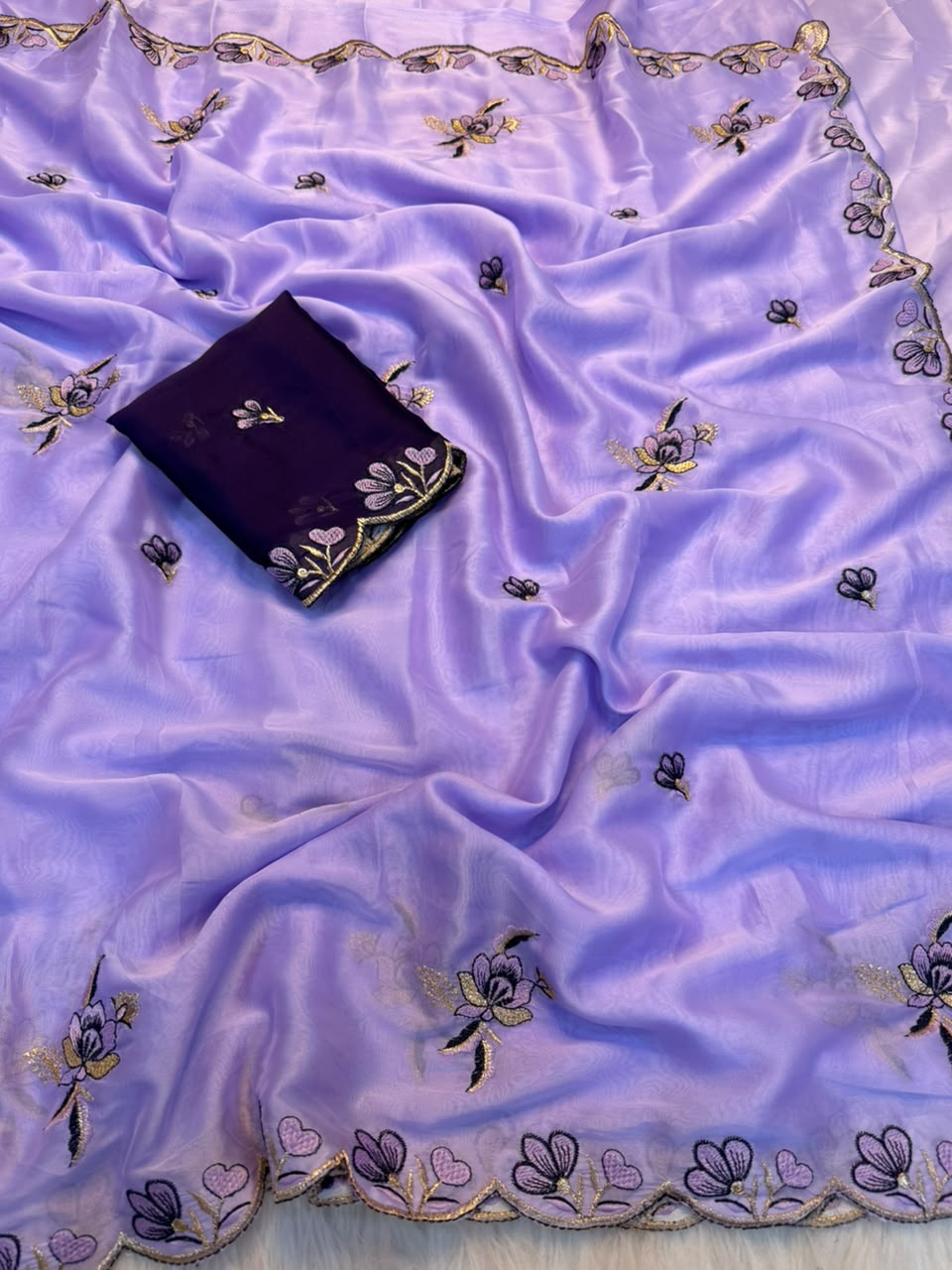 Whimsical Function Wear Soft Rangoli Silk Embriodery n Thread Work Fancy Saree With Blissfull Blouse Piece