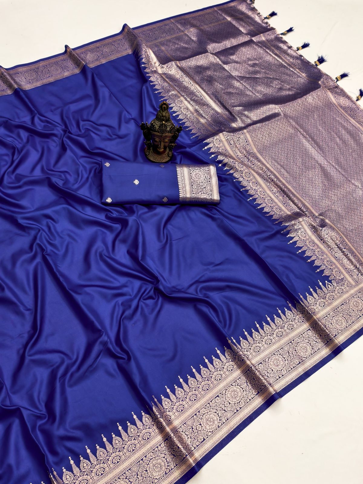 Fantabulous Festive Wear Pure Banarasi Silk Zari Weaving Border n Rich Pallu Saree With Blouse Piece