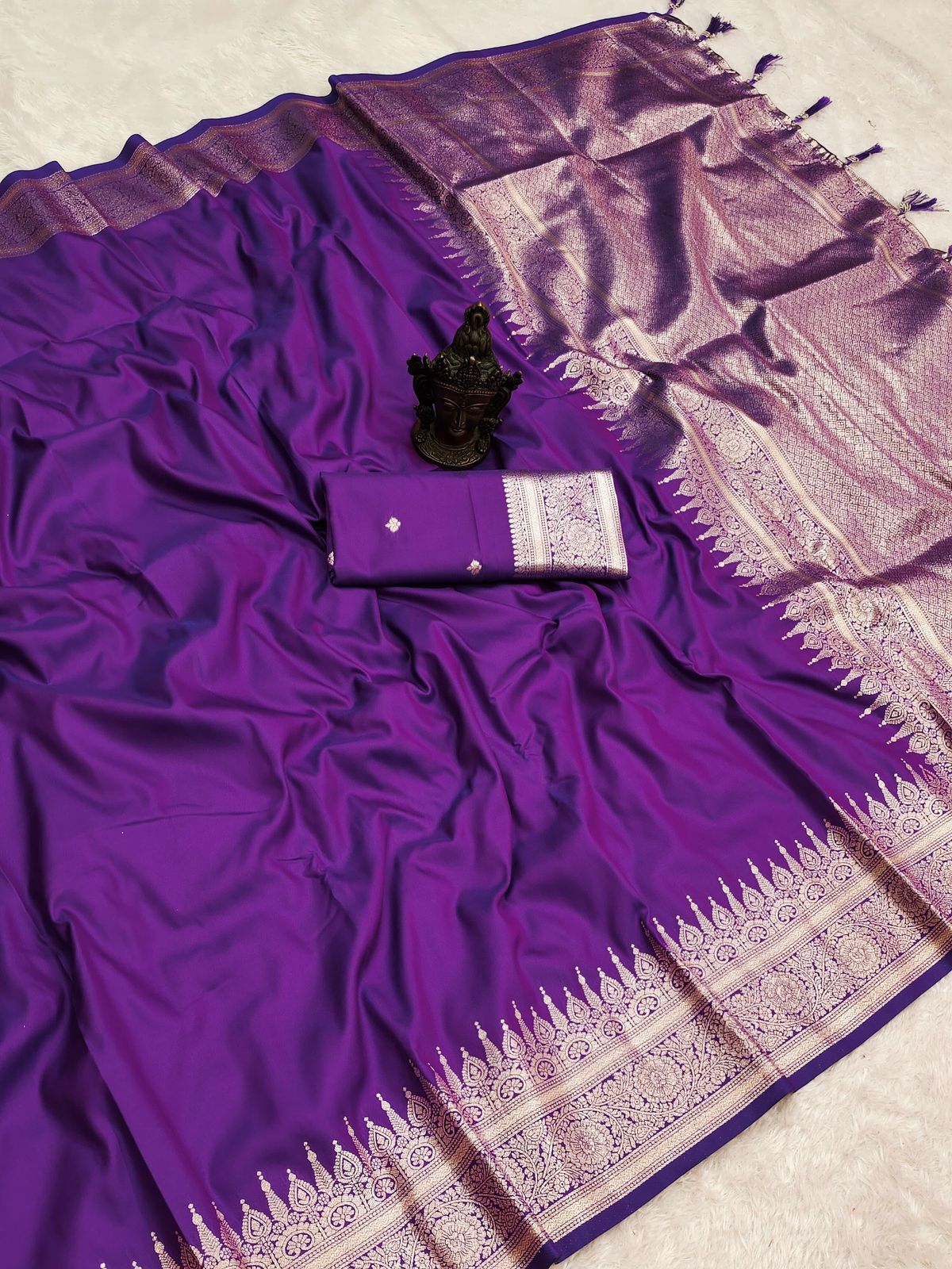Fantabulous Festive Wear Pure Banarasi Silk Zari Weaving Border n Rich Pallu Saree With Blouse Piece