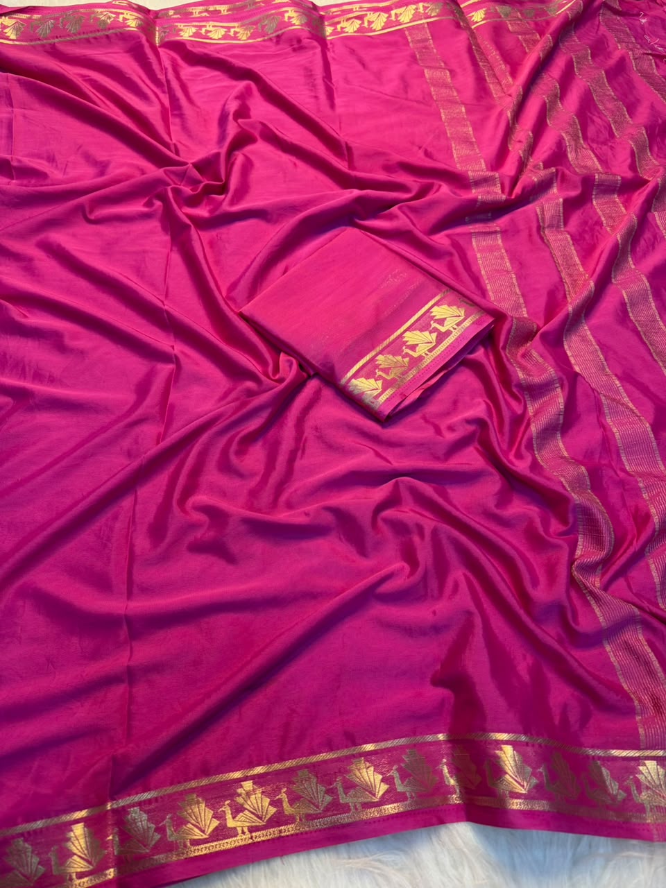 Marvellous Festive Wear Viscose Silk Jacquard Zari Work n Rich Pallu Fancy Designer Saree With Blouse Piece