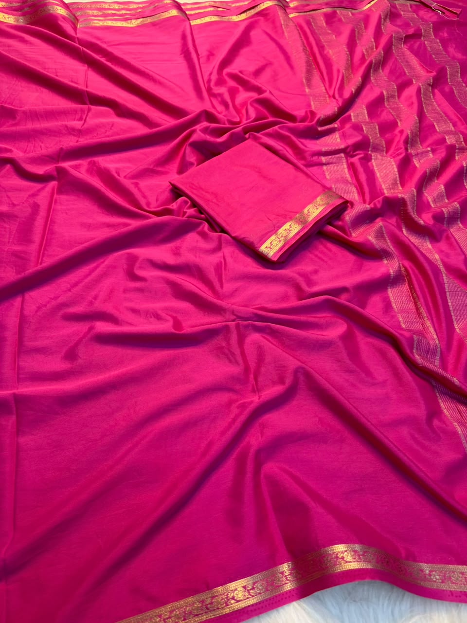 Adorning Function Wear Viscose Silk Jacquard Border n Rich Pallu Fancy Saree With Blouse Piece