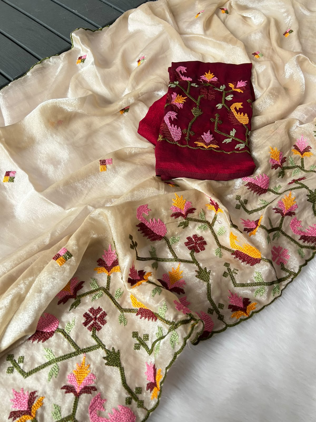 Contemporary Party Wear Soft Georgette Embroidery n Thread Work Fancy Saree With Contrast Blouse Piece