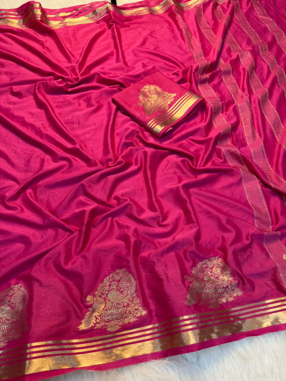 Contemporary Festive Wear Viscose Crape Georgette Zari Border Fancy Saree With Blouse Piece