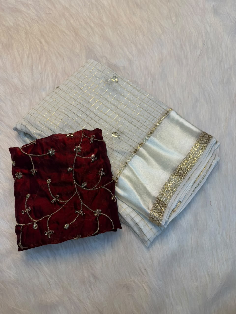Splendorous Function Wear Pure Viscose Silk Golden Embroidered n Butti Work Fancy Saree With Contrast Blouse Piece