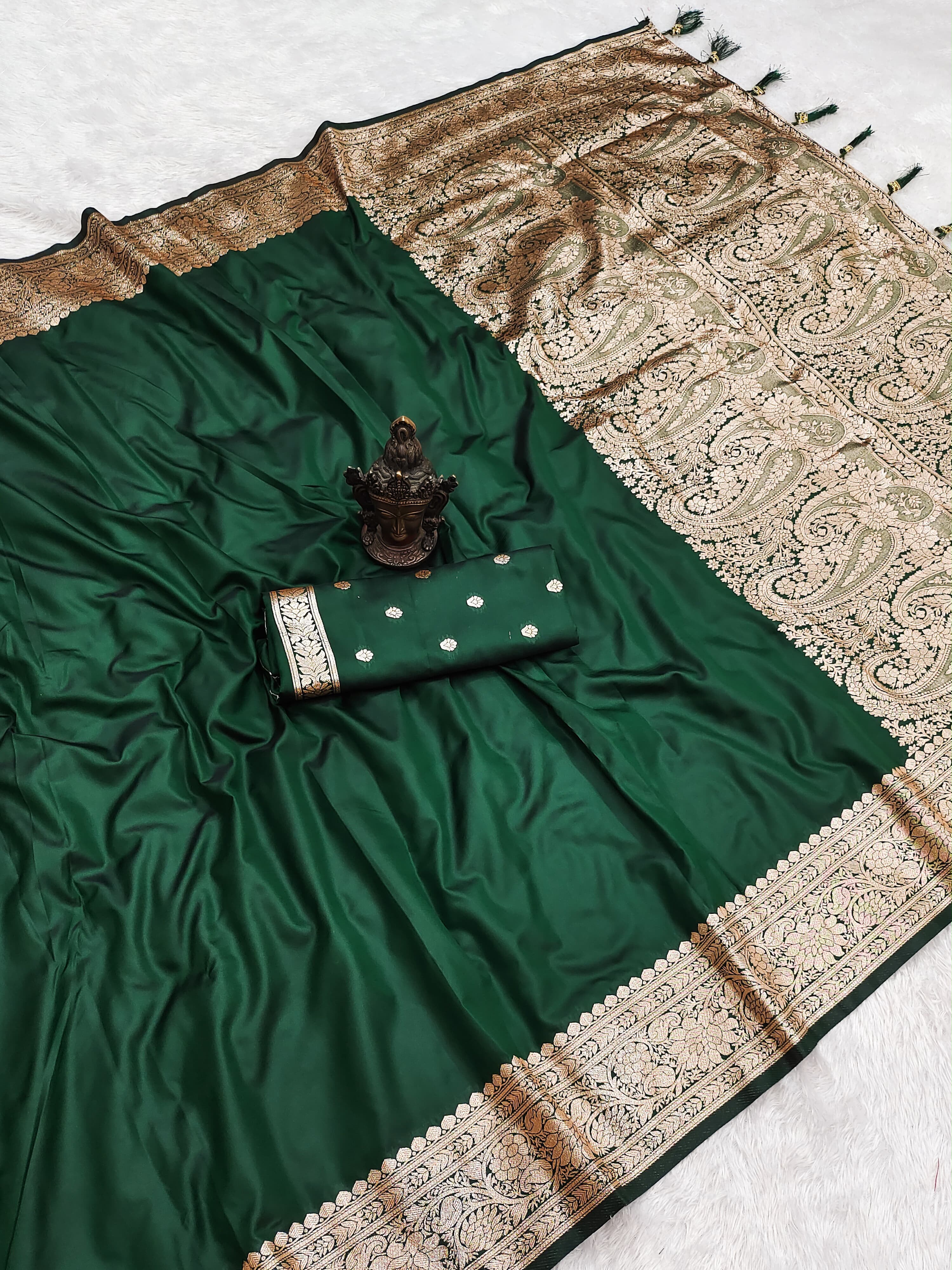 Excellent Wedding Wear Pure Banarasi Silk Zari Weaving Border n Rich Pallu Designer Saree With Blouse Piece