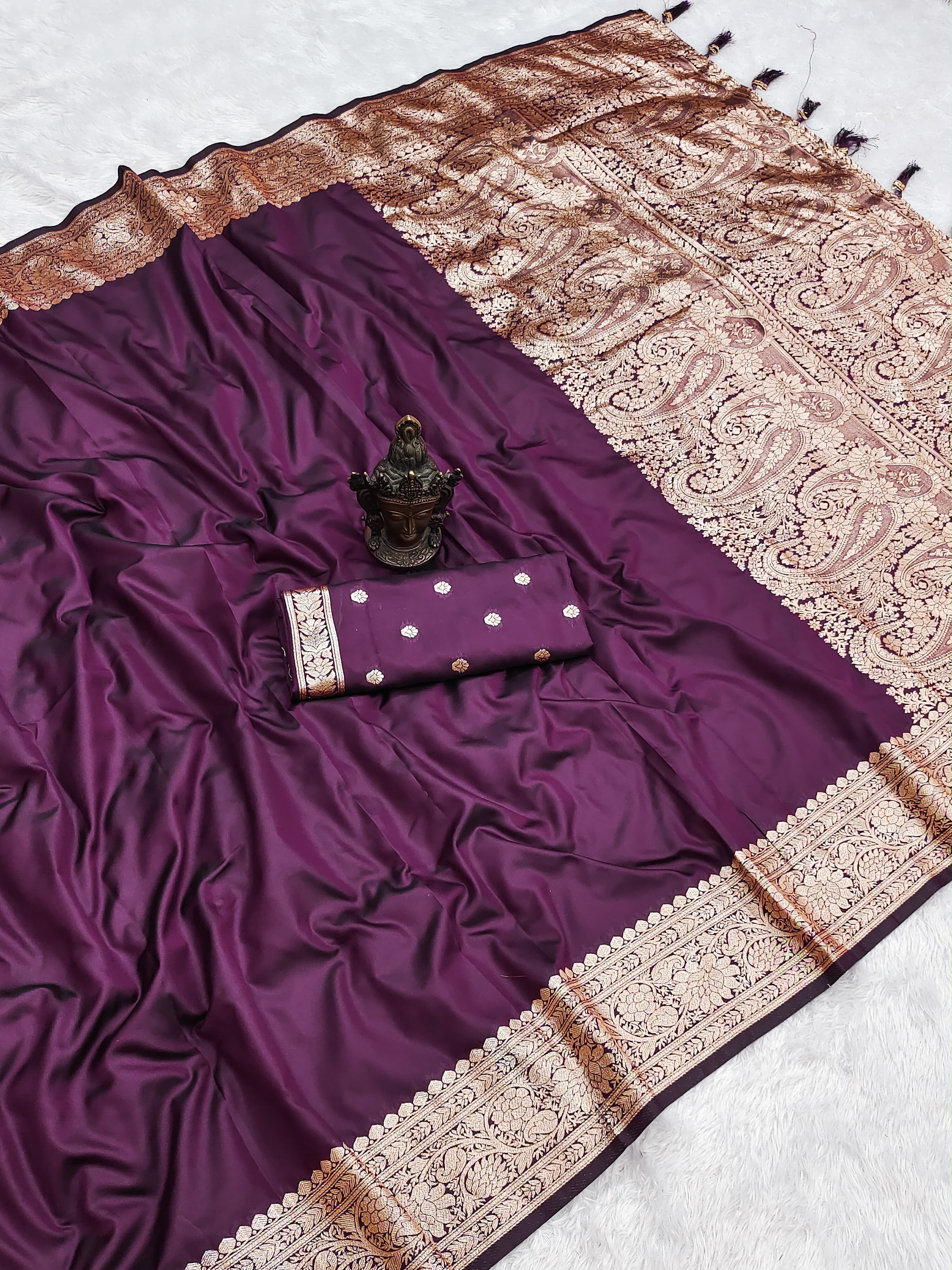 Excellent Wedding Wear Pure Banarasi Silk Zari Weaving Border n Rich Pallu Designer Saree With Blouse Piece