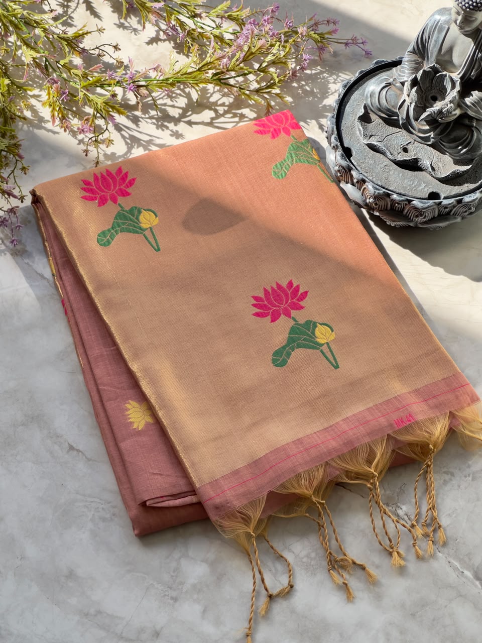 Glamorous Wedding Wear Silk Butti Work Zari Border n Tussel Designer Saree With Blouse Piece