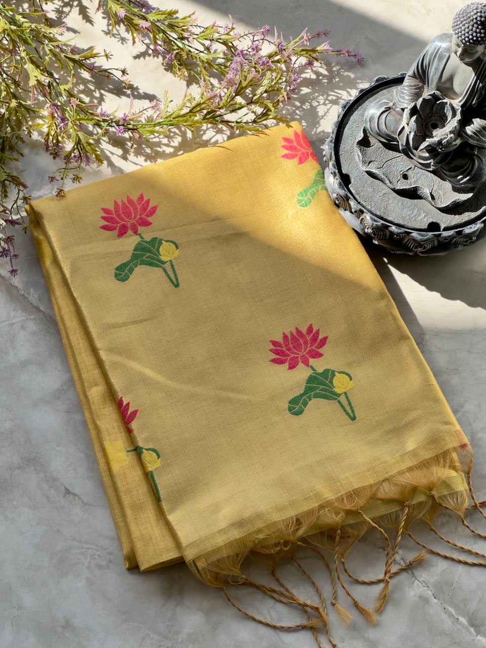 Glamorous Wedding Wear Silk Butti Work Zari Border n Tussel Designer Saree With Blouse Piece