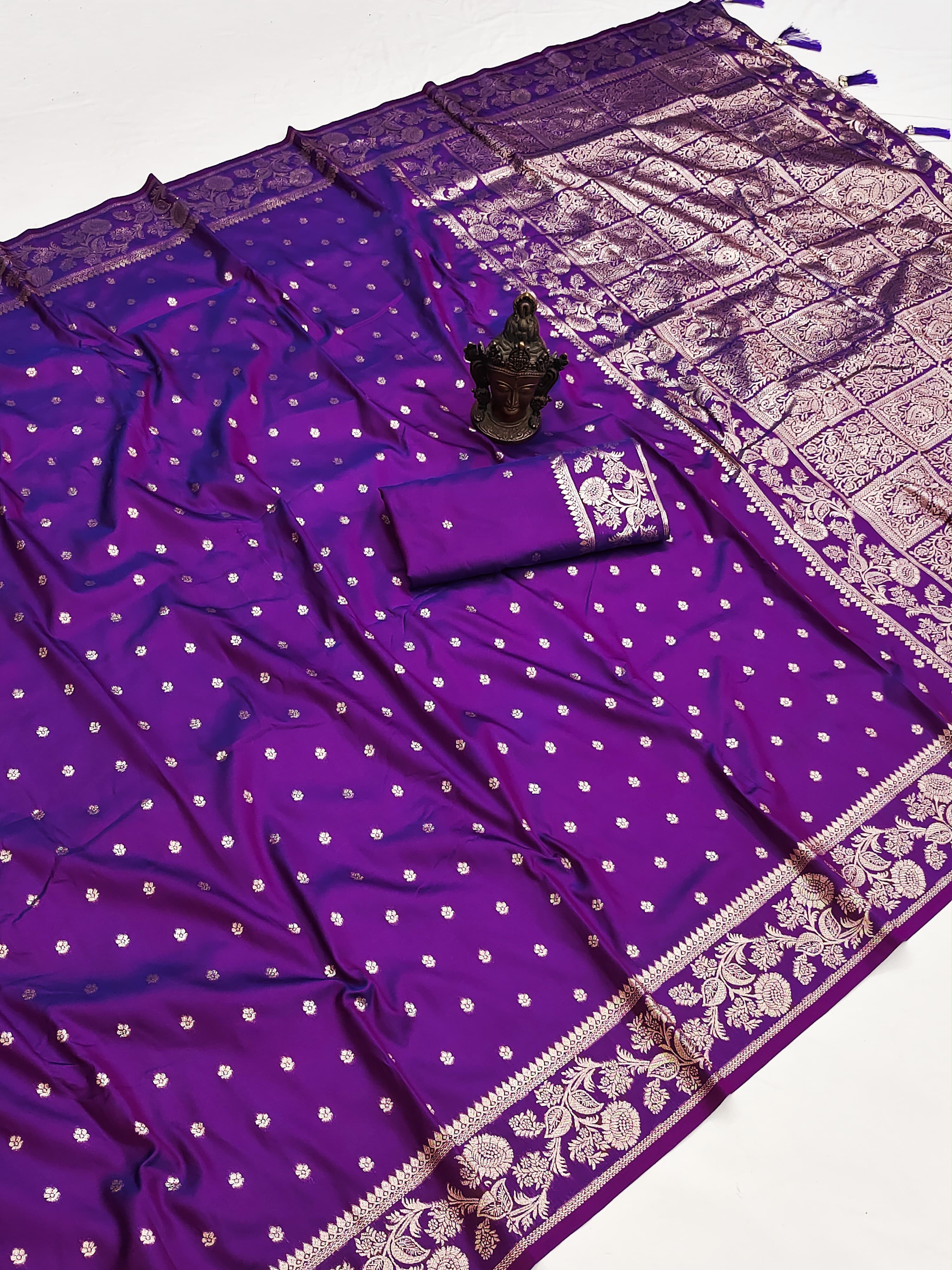 Confounding Function Wear Pure Banarasi Silk Zari Weaving Border n Rich Pallu Designer Saree