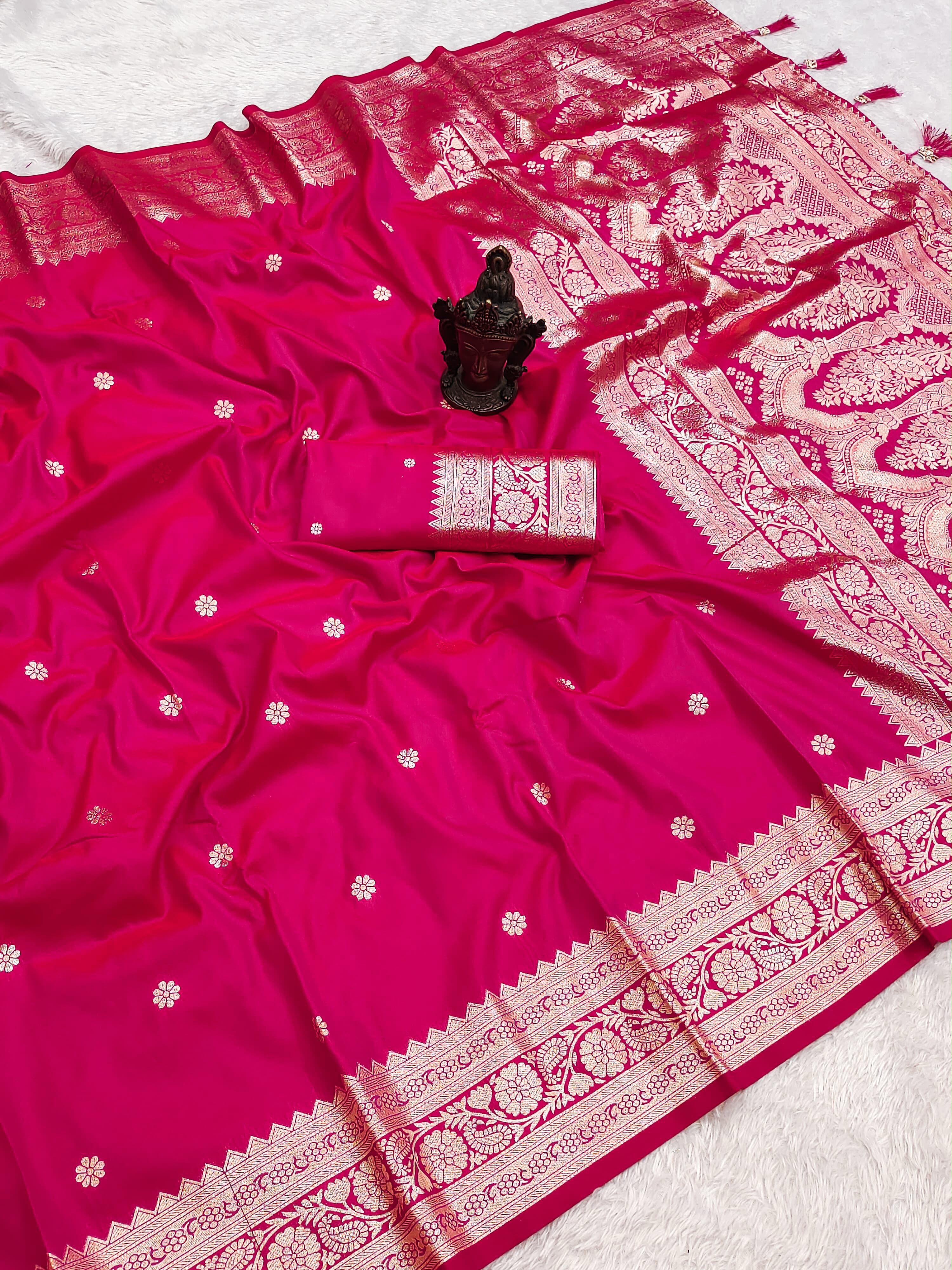 Effervescent Party Wear Pure Banarasi Silk Zari Weaving Border n Rich Pallu Fancy Saree With Blouse Piece
