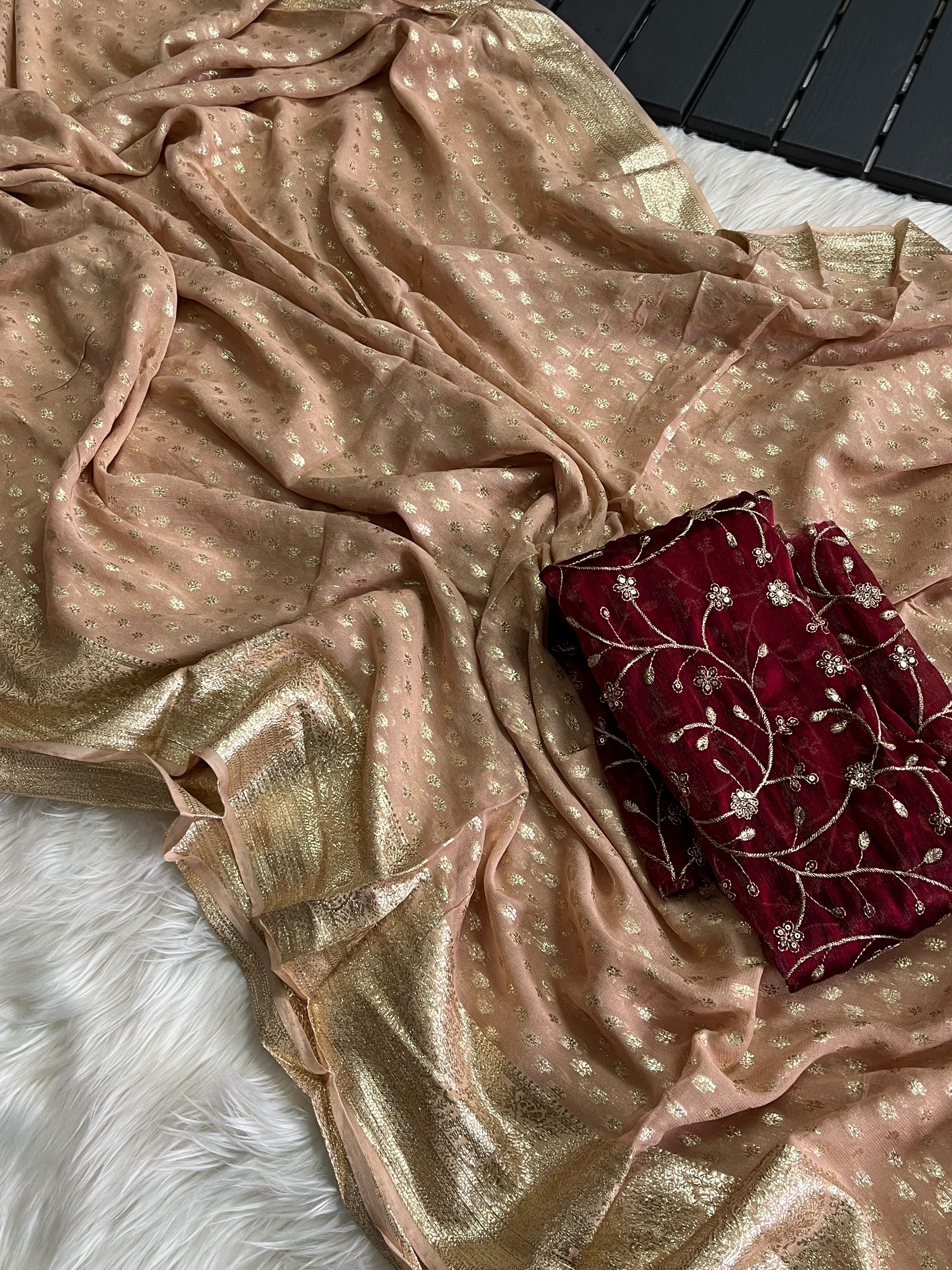 Traditional Party Wear Pure Viscose Silk Golden Embroidery n Butti Work Fancy Saree With Contrast Blouse Piece