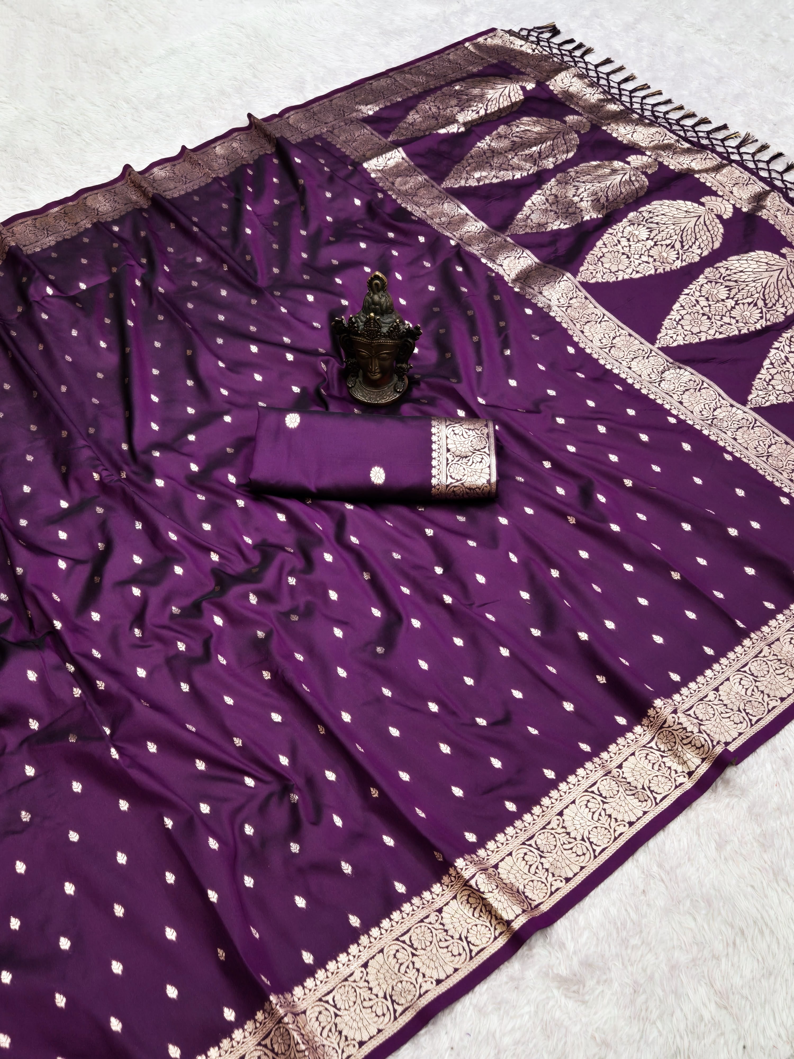 Adorable Function Wear Pure Banarasi Silk Zari Weaving Border n Rich Pallu Designer Saree With Blouse Piece